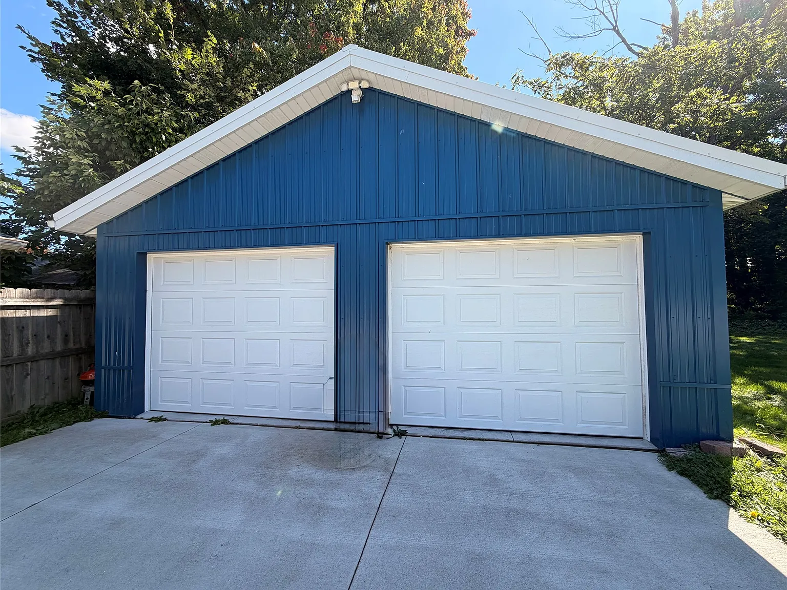 3 bed, 1.5 bath, 1032 sqft, $1,650 — Photo 3