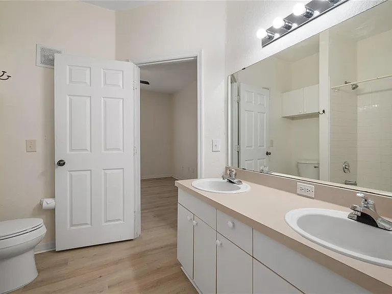3593 Conroy Rd #424 — Photo 17