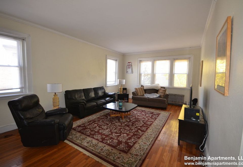 1st image of 2043-2047 Commonwealth Ave #4A