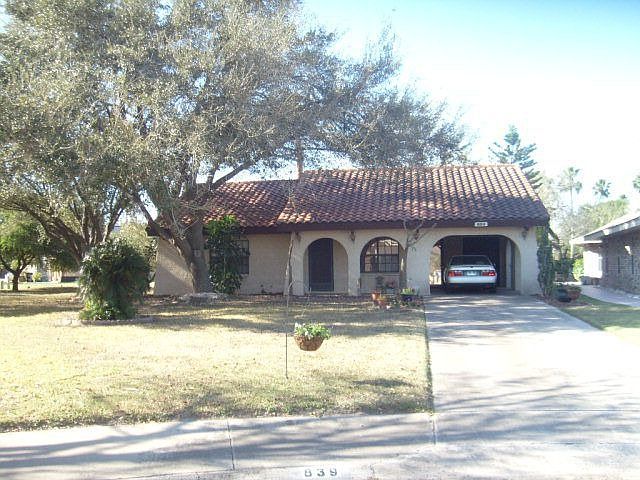 1st image of 839 Palm Dr