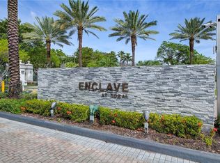 4320 107th Ave #301, Miami, FL 33178