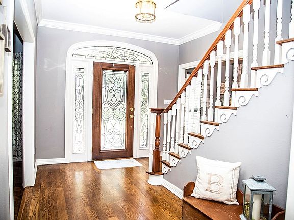 5th image of 2608 Merriman St