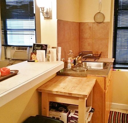 4th image of 2127 33rd St #3H