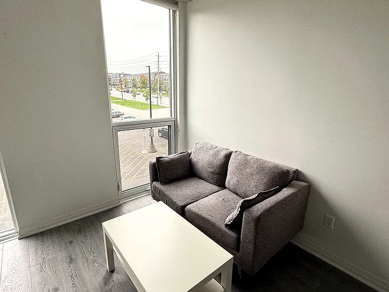 1900 Simcoe St N #224 — Photo 3