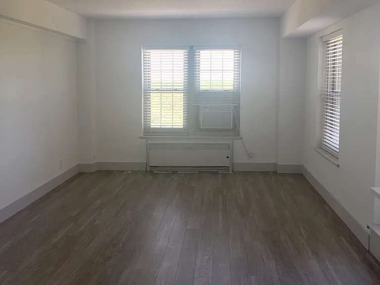 Dining/Living room
