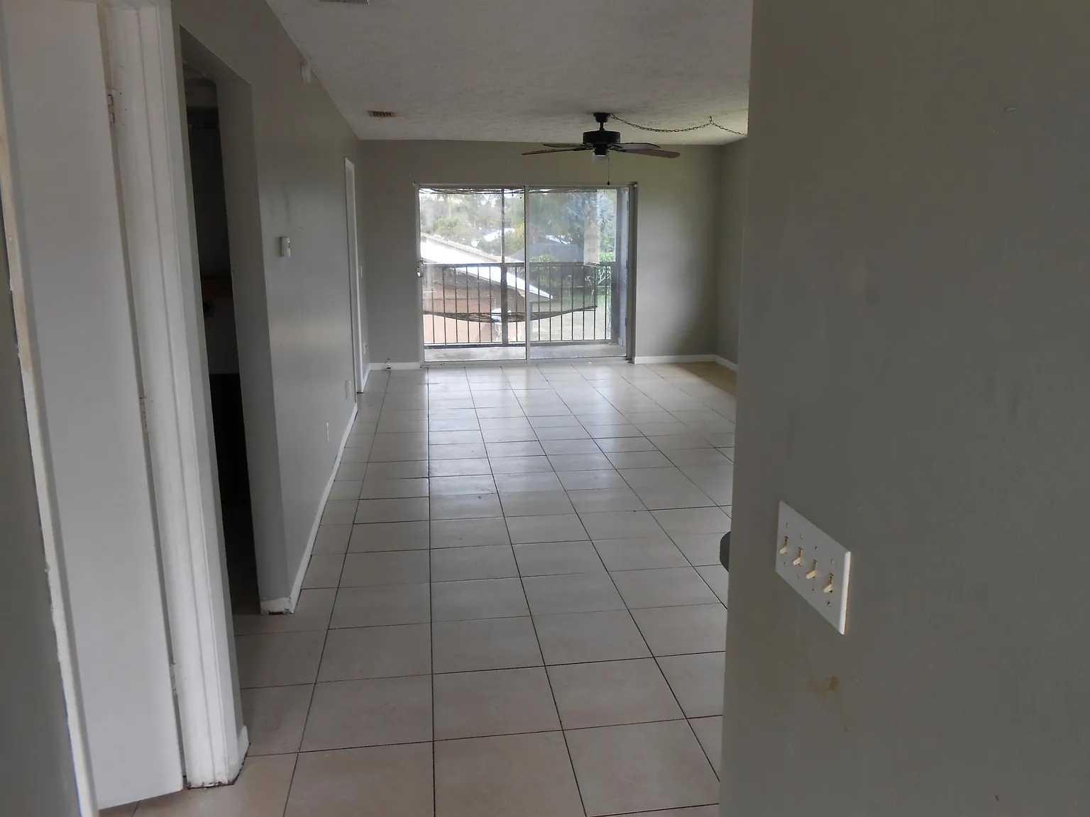 2 bed, 1000 sqft, $1,800 — Photo 4