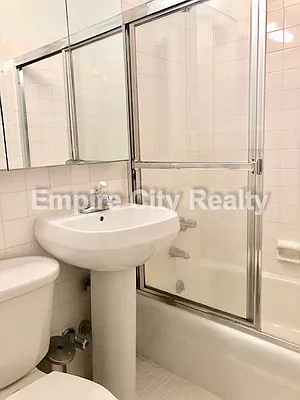 Rented by Empire City NYC Realty | media 11
