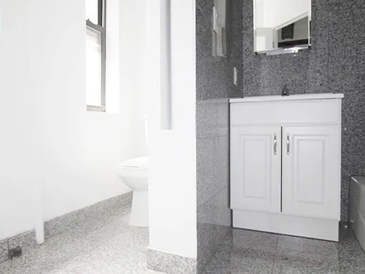 Rented by City Connections Realty | media 28