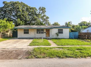 6439 Perry St, Hollywood, FL 33024