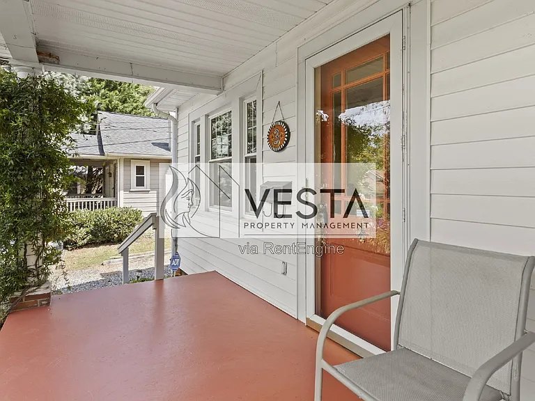 3 Grace Ave — Photo 16