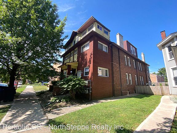 2nd image of 1441 Highland St #2878063