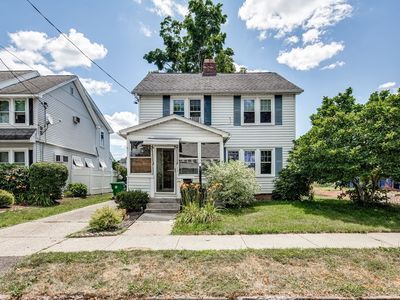 121 Davenport St, Chicopee, MA, 01013