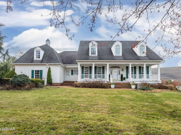 40 Carriage Sq, Montoursville, PA 17754