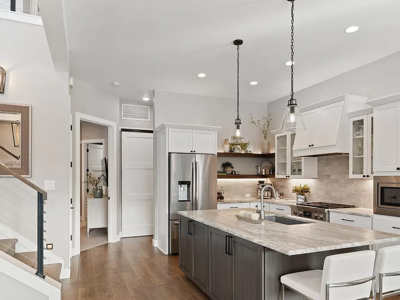 4 bed, 3.5 bath, 3059 sqft, $6,000 — Photo 4