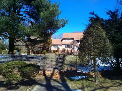 8 Ruth St, Huntington, NY, 11743