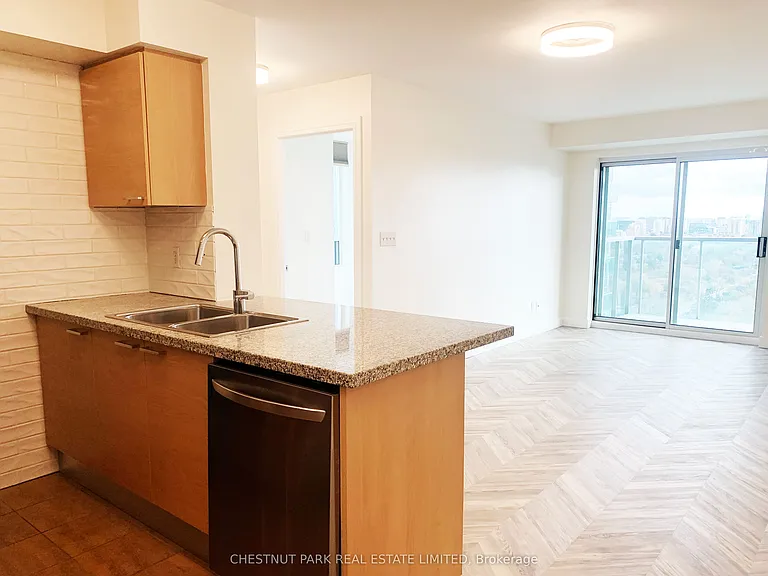 18 Harrison Garden Blvd #2504 — Photo 2