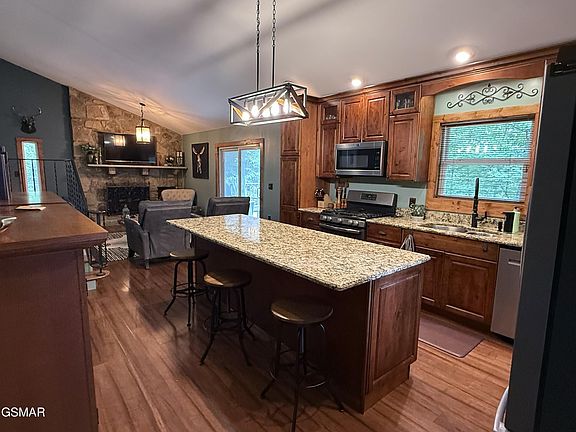 2nd image of 216 Zoder Dr