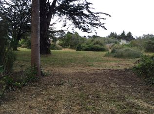 18751 Cypress Rd, Fort Bragg, CA 95437