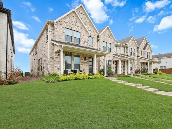 1013 Carnation Dr, Crowley, TX 76036