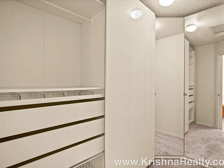 13686 NW Henninger Ln — Photo 22