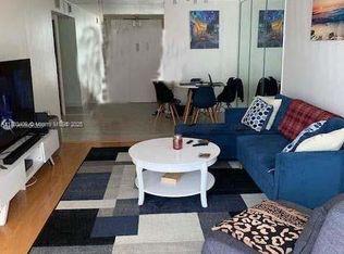 800 Parkview Dr APT 224, Hallandale, FL 33009