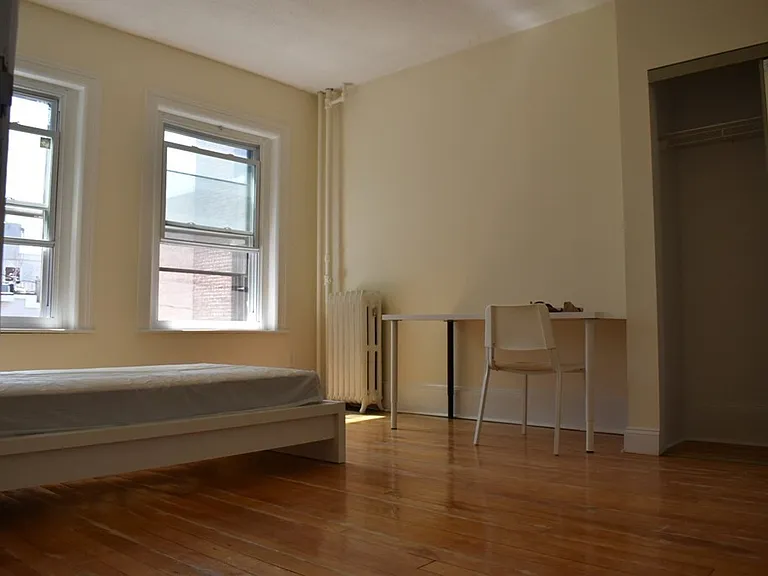16 Glenville Ave #2 — Photo 9