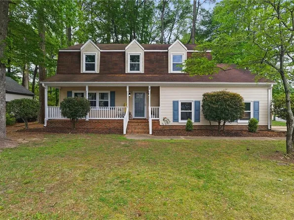 2 Sarfan Dr, Hampton, VA 23664