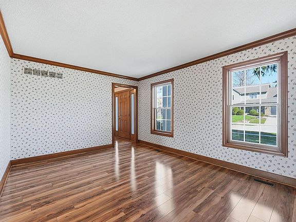 3rd image of 6030 Spring Pond Rd