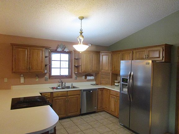 4th image of 540 S Towns Blvd