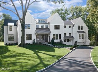 22 Angus Ln, Greenwich, CT 06831