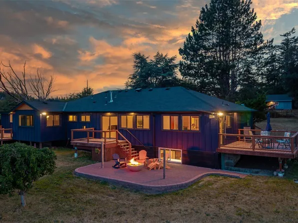 1526 Scenic Heights Road, Oak Harbor, WA 98277