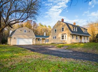 112 River St, Halifax, MA 02338