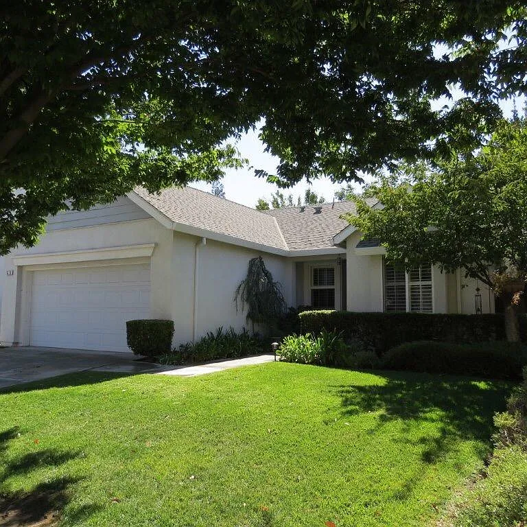 678 Harold Smith Dr photo 1