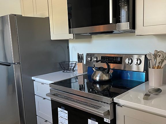 3rd image of 1301 Beck Ave APT 11