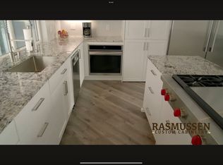 978 E Nebo Ave, North Ogden, UT 84414