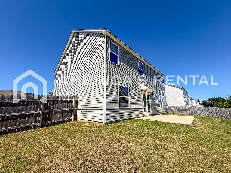 17970 April Leigh Cir — Photo 35