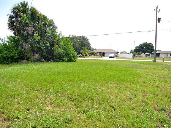 3rd image of 5084 Crawfordsville Dr