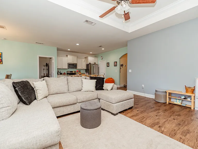 668 Teal St — Photo 16