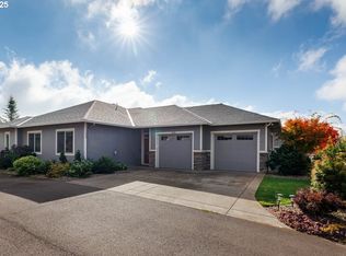 1586 Meridian Dr, Woodburn, OR 97071