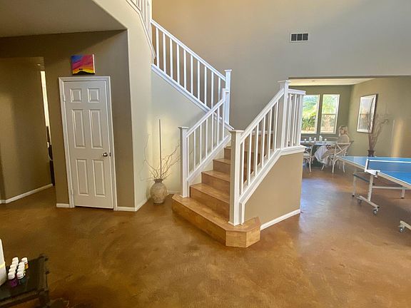 2nd image of 1359 Bluebonnet Ave