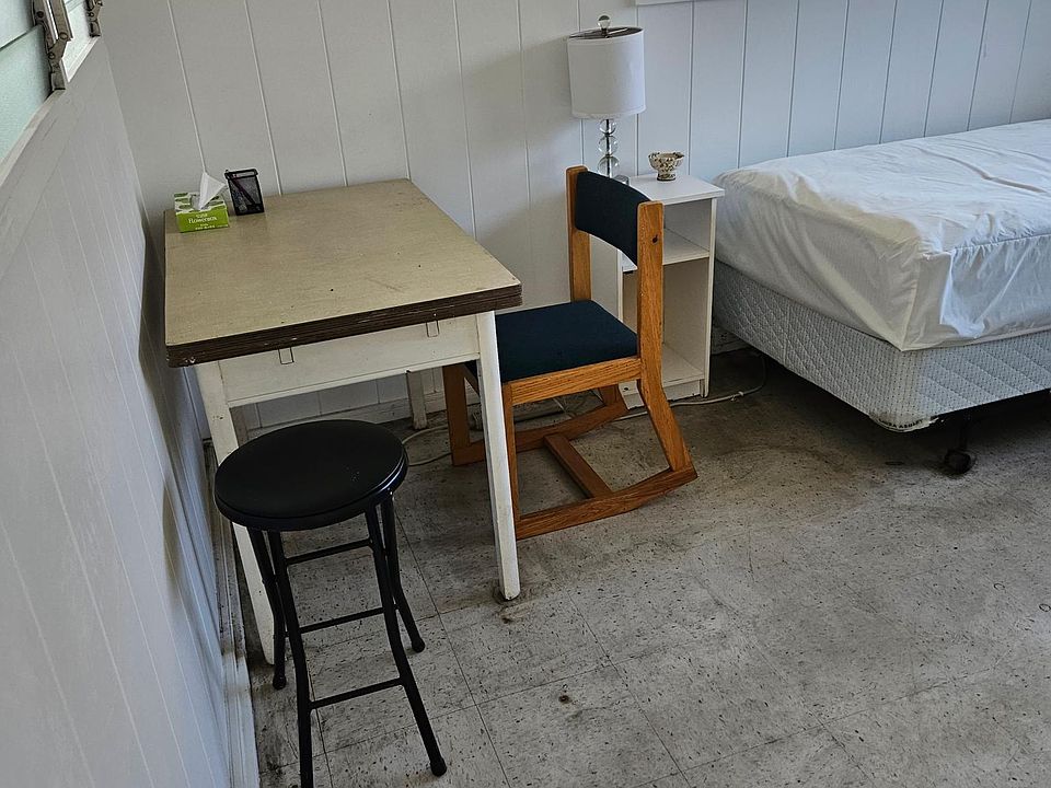 2nd image of 1924 S Beretania St APT 4
