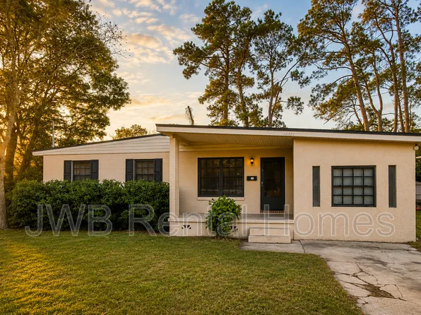 10302 Swarthmore Dr, Jacksonville, FL 32218