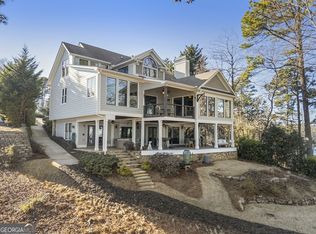 6402 Lakeview Dr, Buford, GA 30518