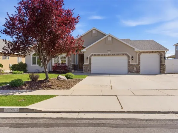4921 W Woodridge Dr, South Jordan, UT 84009