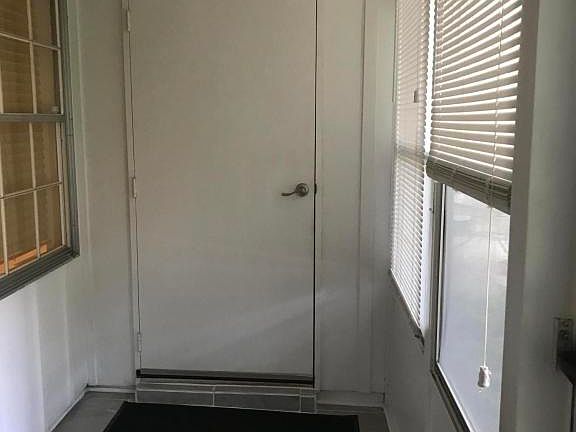 4th image of 136A Farrington Ct