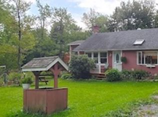 7 Bowmans Ln, Becket, MA 01223