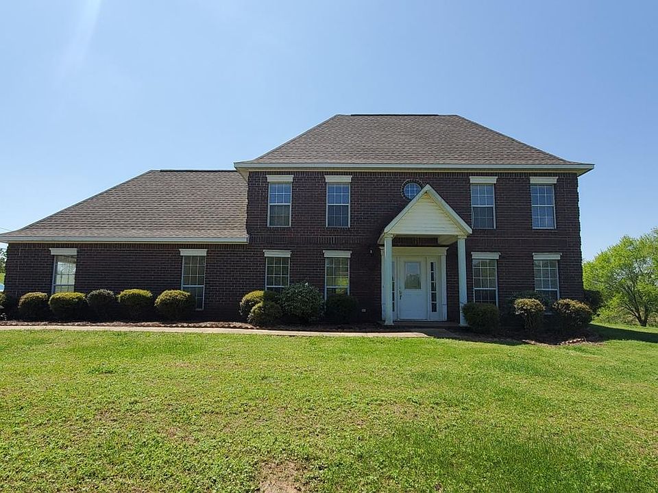 1st image of 403 Clyde Moore Cir