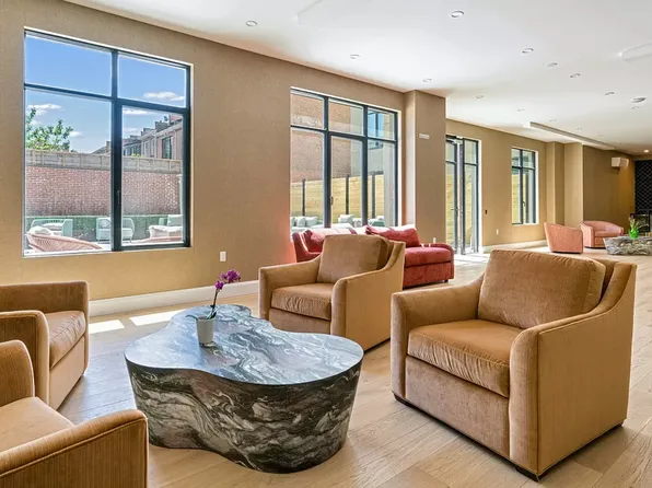 875 4th Avenue image 12 of 22