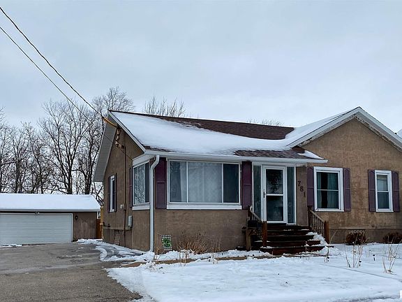 2nd image of 781 E Berrien St