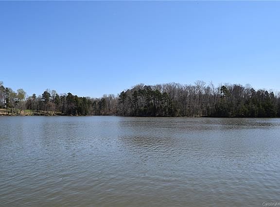 2nd image of 8208 Catawba Cove Dr